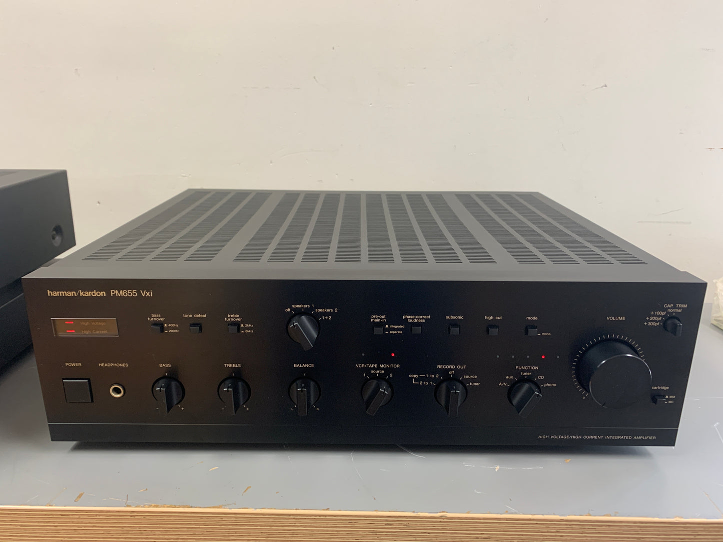 Harman Kardon PM655VXi  Integrated Amplifier