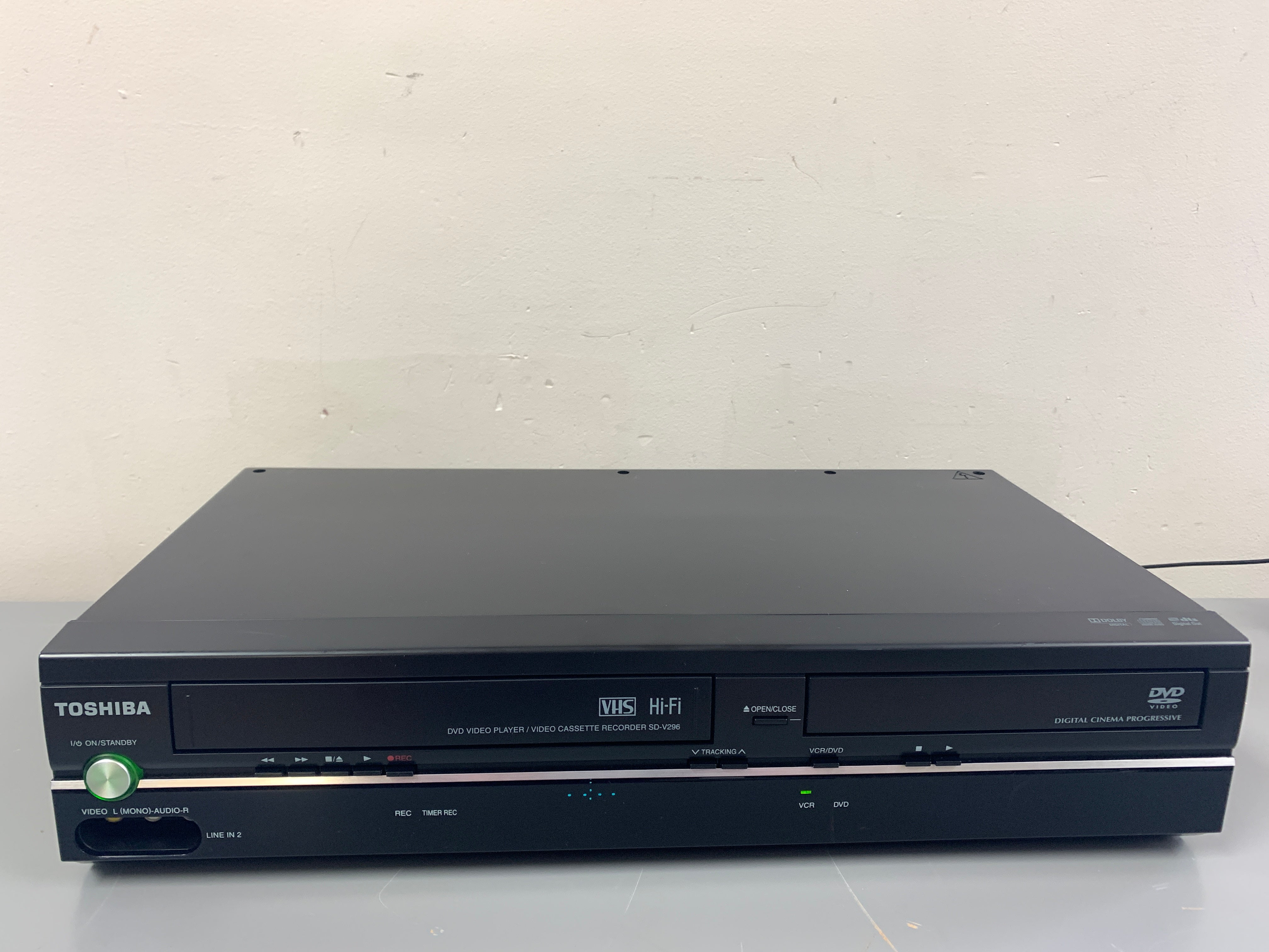 Toshiba SD-V296 DVD/VHS store Player Combination