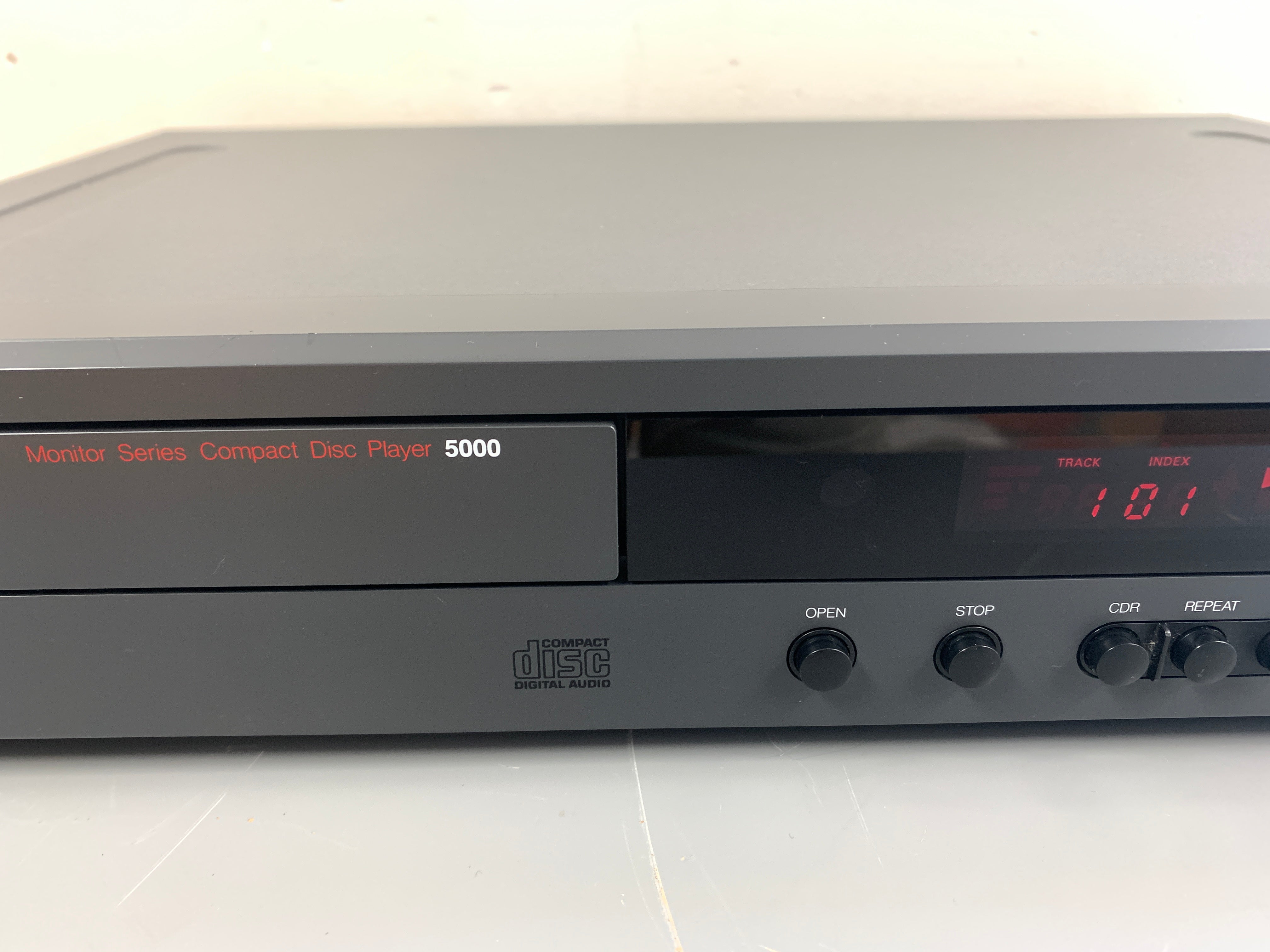 NAD Monitor Series Compact Disc Player 5000 FOR PARTS OR top REPAIR