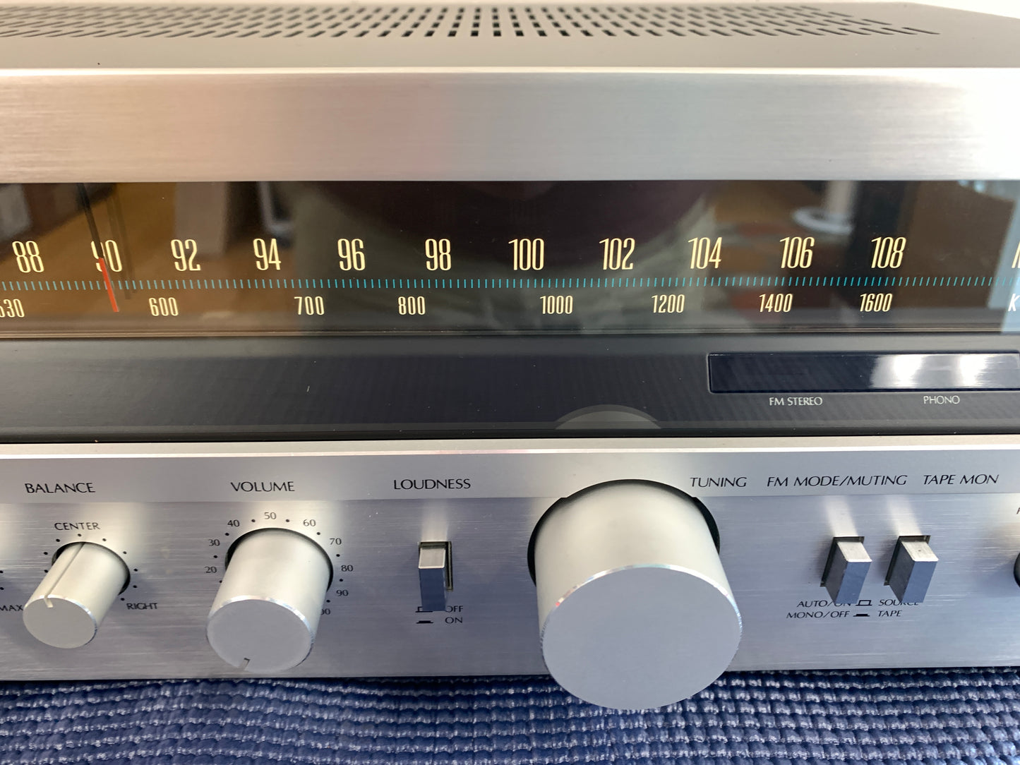 Sansui R-30 Stereo Receiver * 25W RMS * 1980