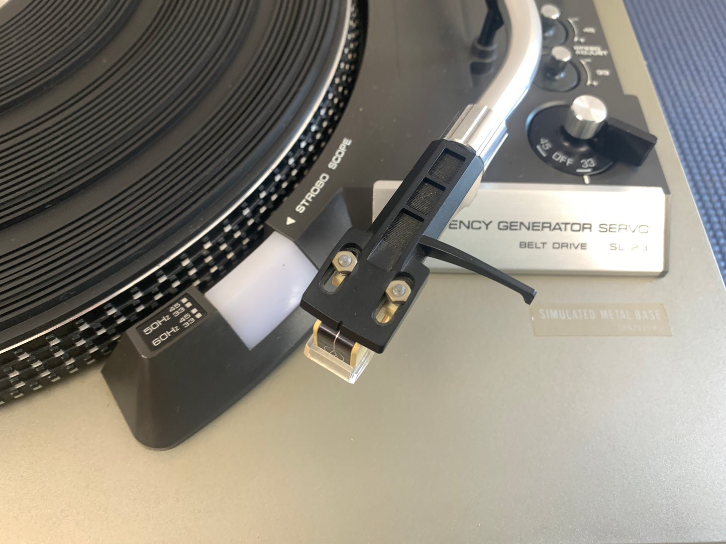 Technics SL-23 Belt Drive Turntable