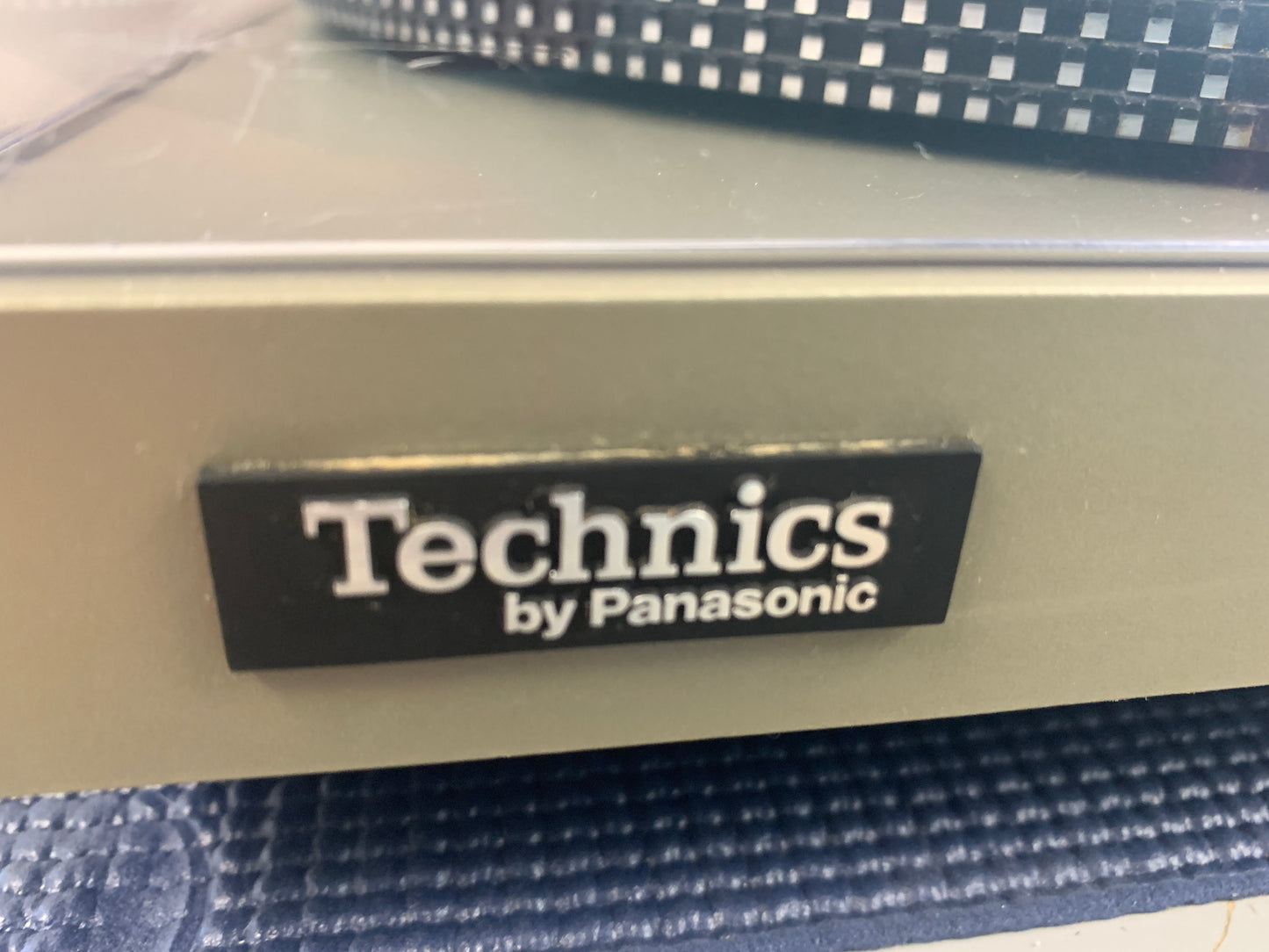 Technics SL-23 Belt Drive Turntable