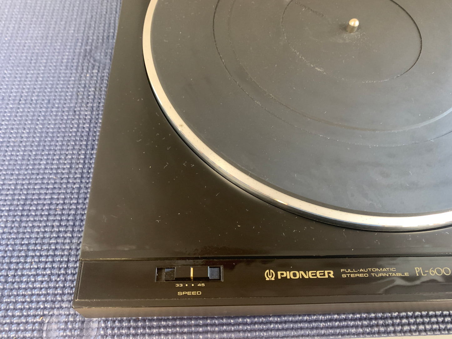 Pioneer PL-600 Belt Drive Turntable