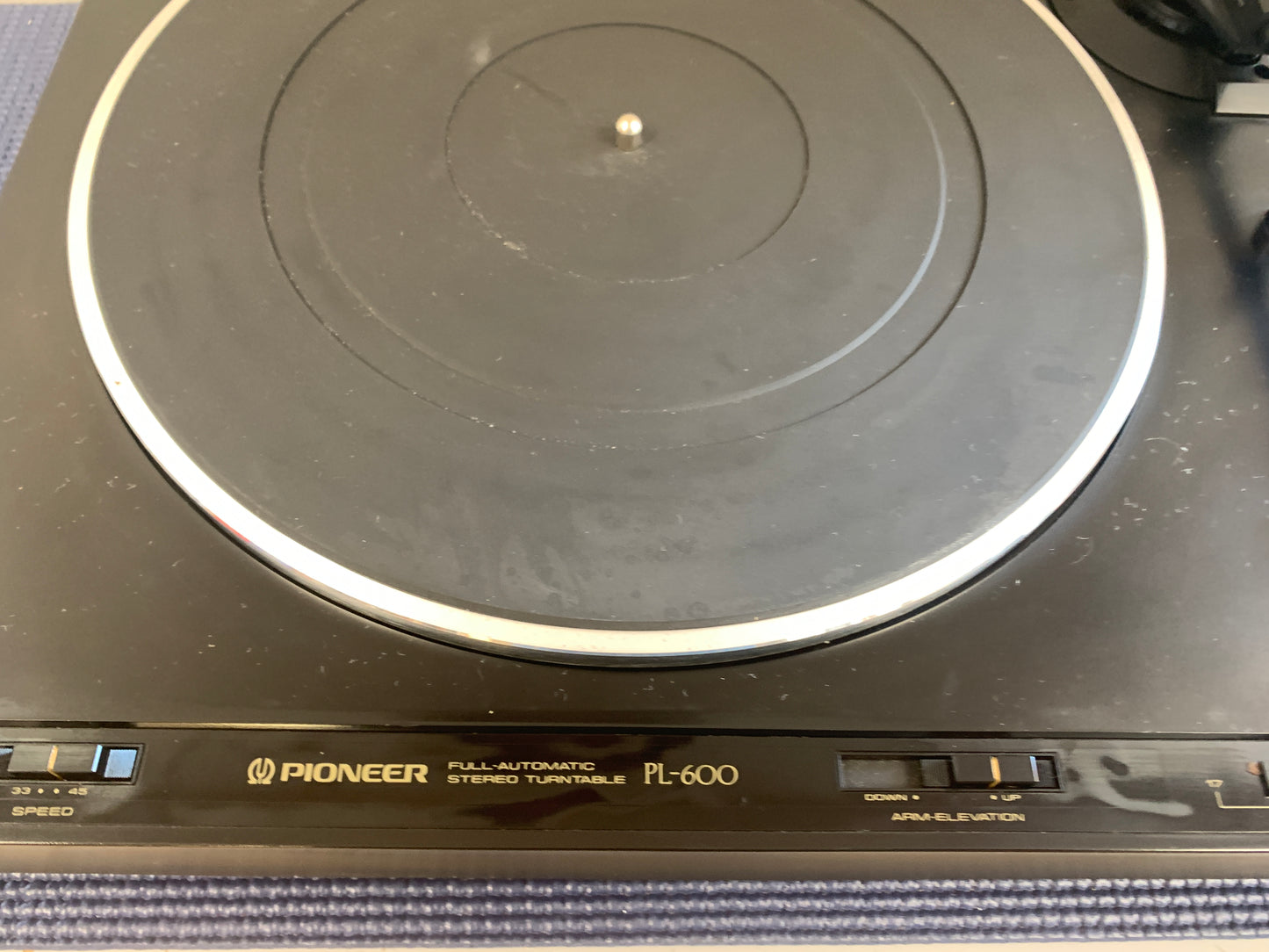 Pioneer PL-600 Belt Drive Turntable