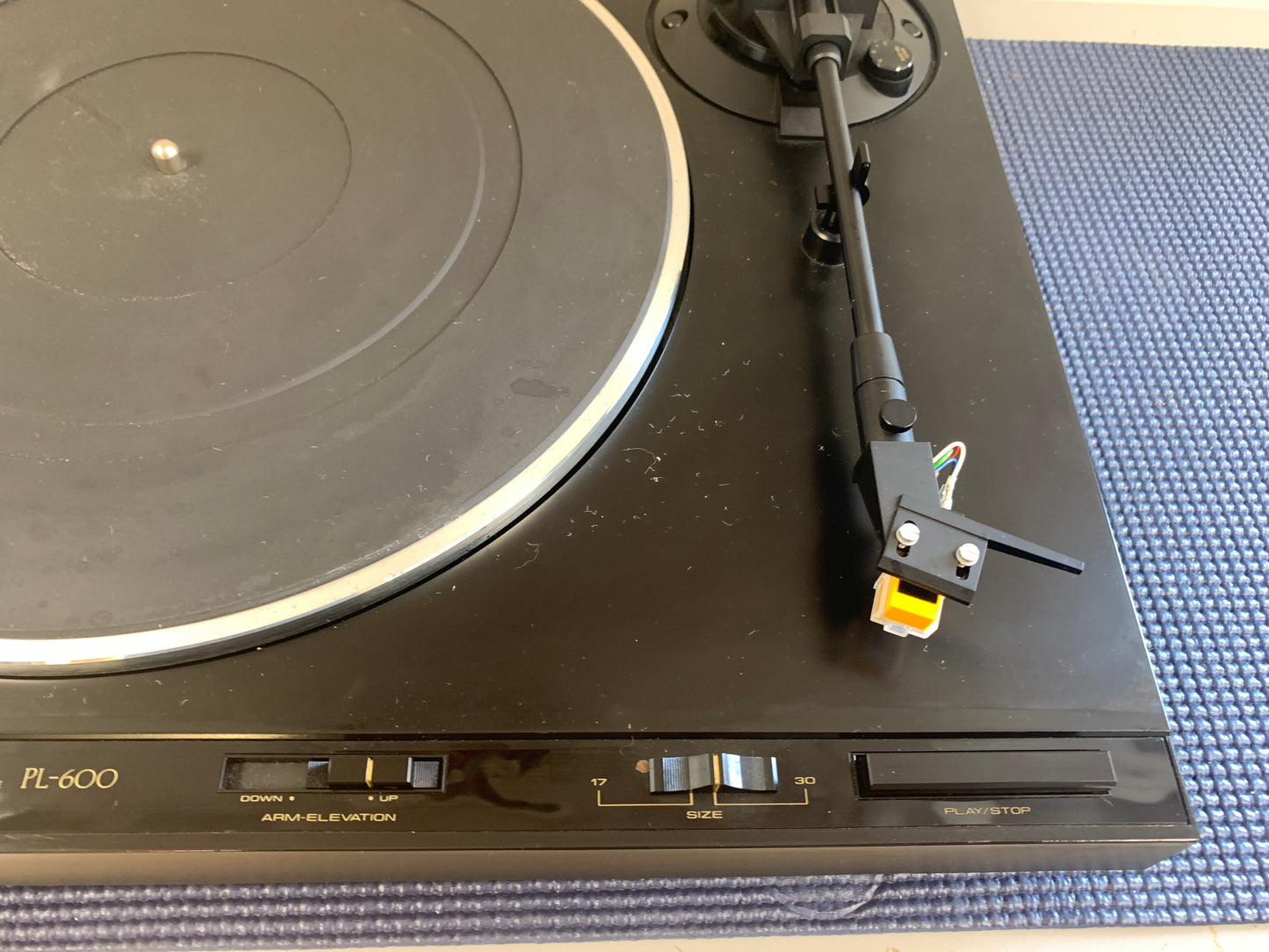 Pioneer PL-600 Belt Drive Turntable