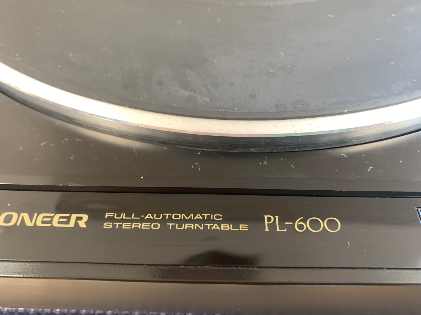 Pioneer PL-600 Belt Drive Turntable