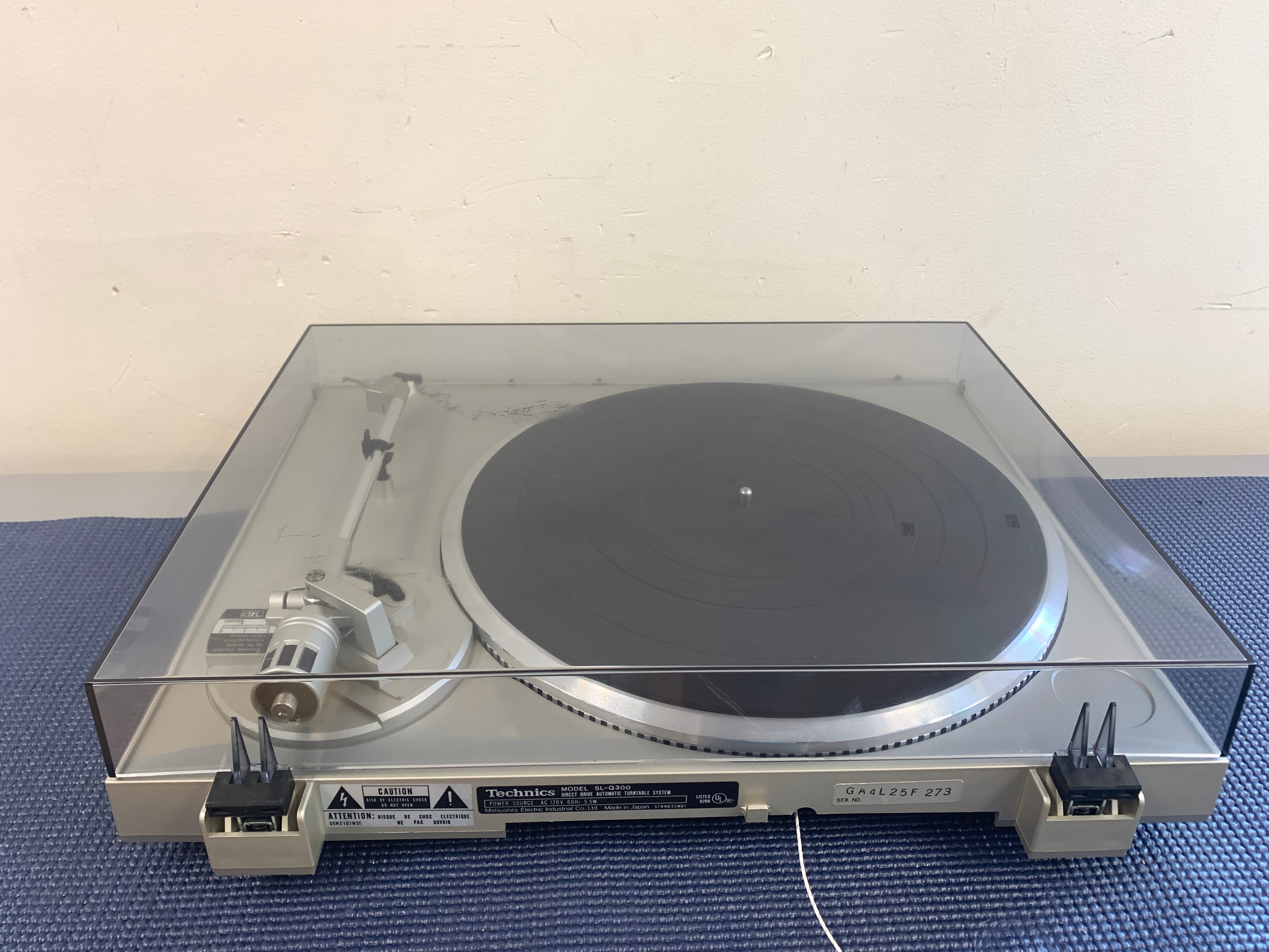 Technics SL-Q300 Direct Drive Fully Automatic Turntable – The Turntable  Store