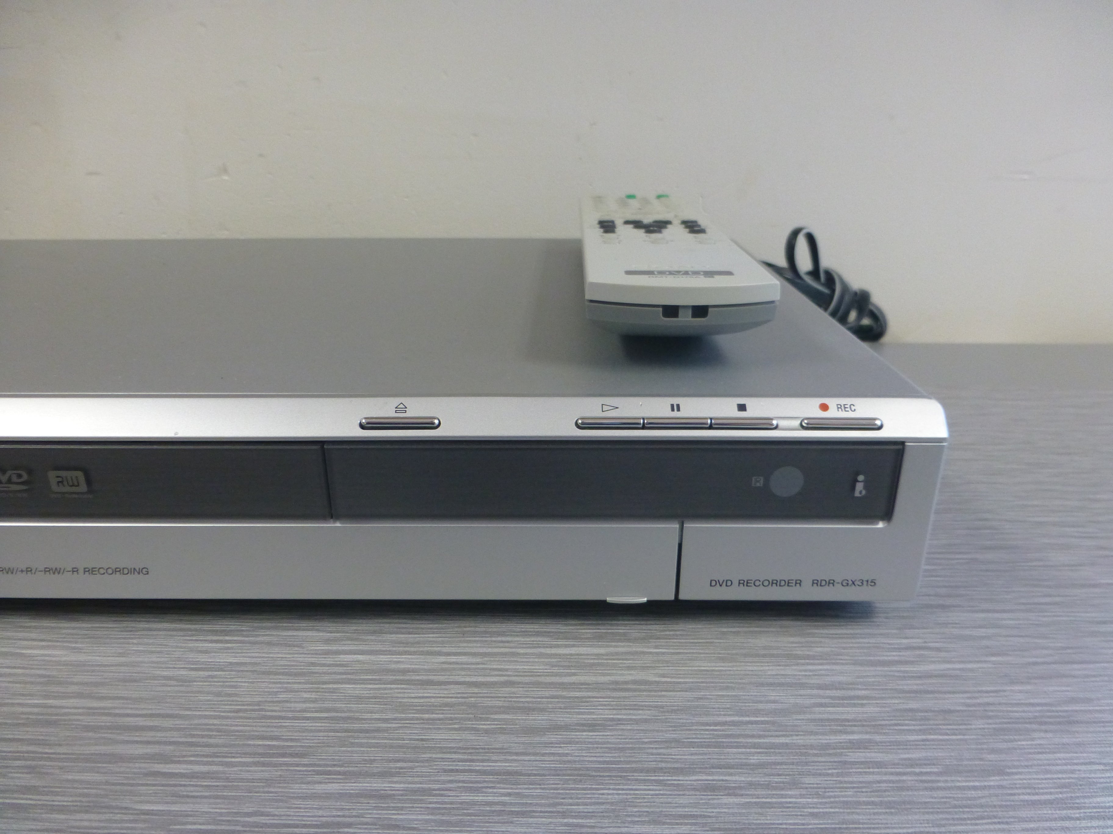 SONY top RDR-GX315 DVD Burner Video Recorder Remote + 3 Blank DVD-RW + 2 AV cables