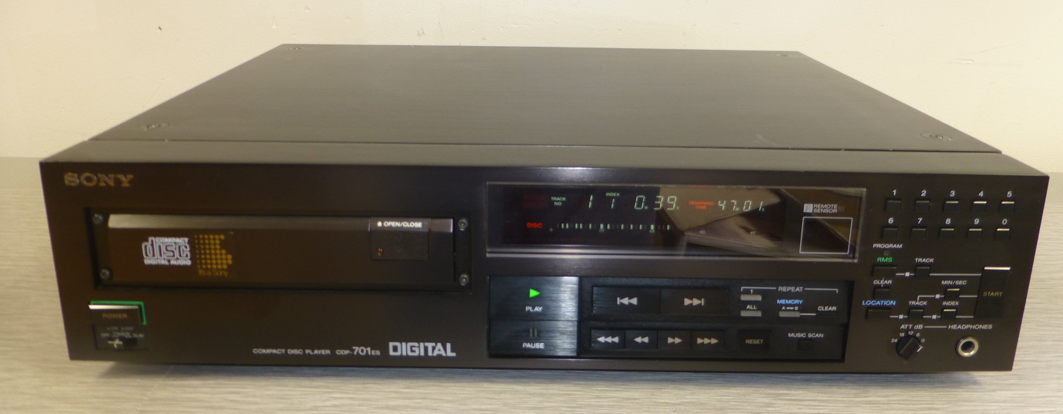 Sony CDP-701es Single CD Player