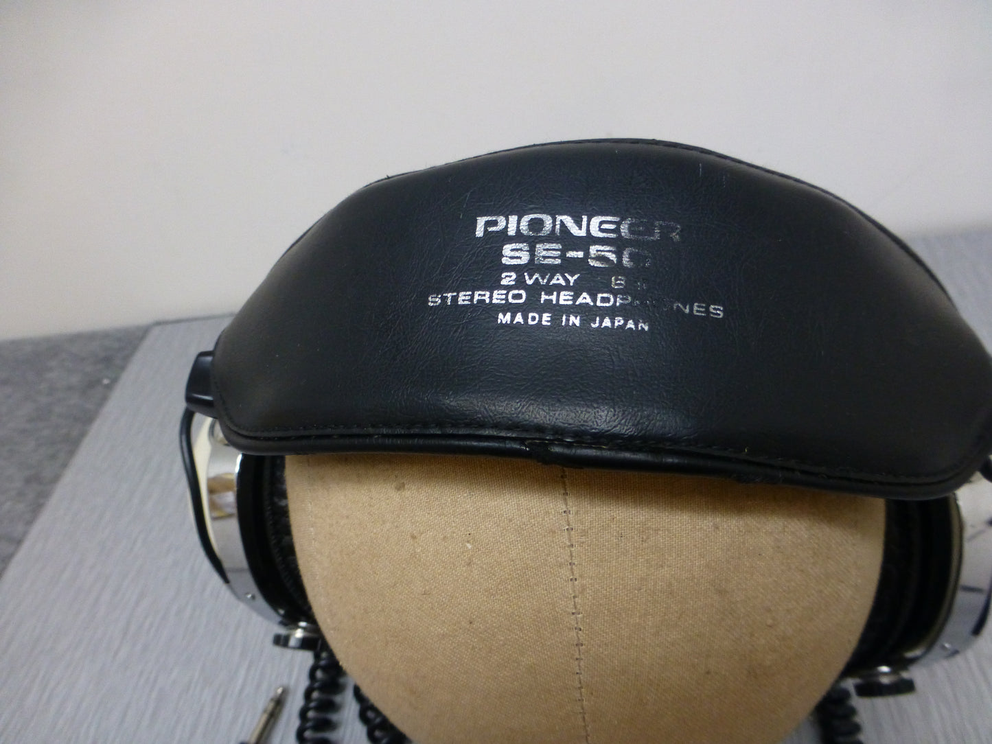 Pioneer SE-50 Stereo Headphones