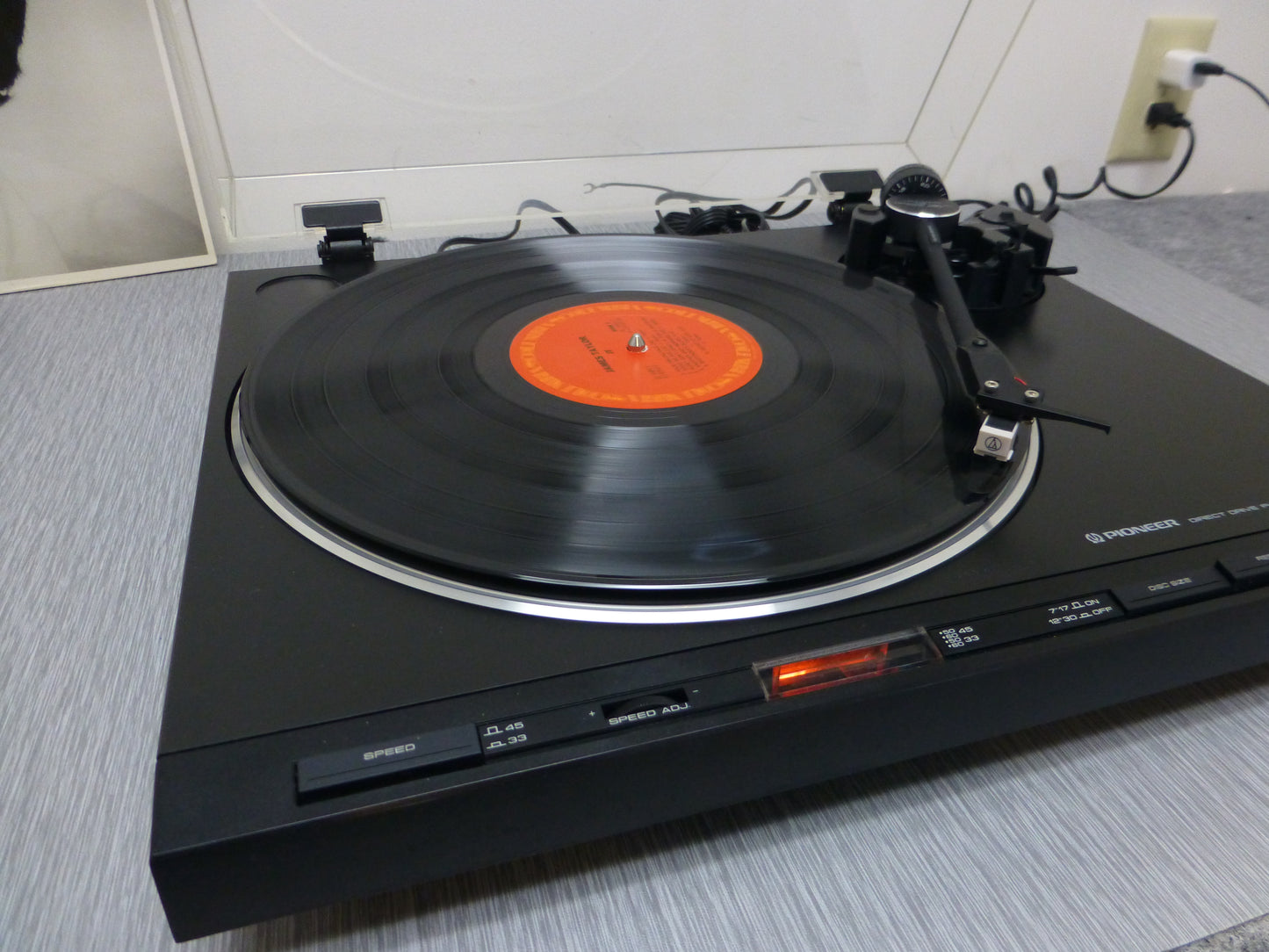 Pioneer PL730 Direct Drive Fully Automatic Turntable