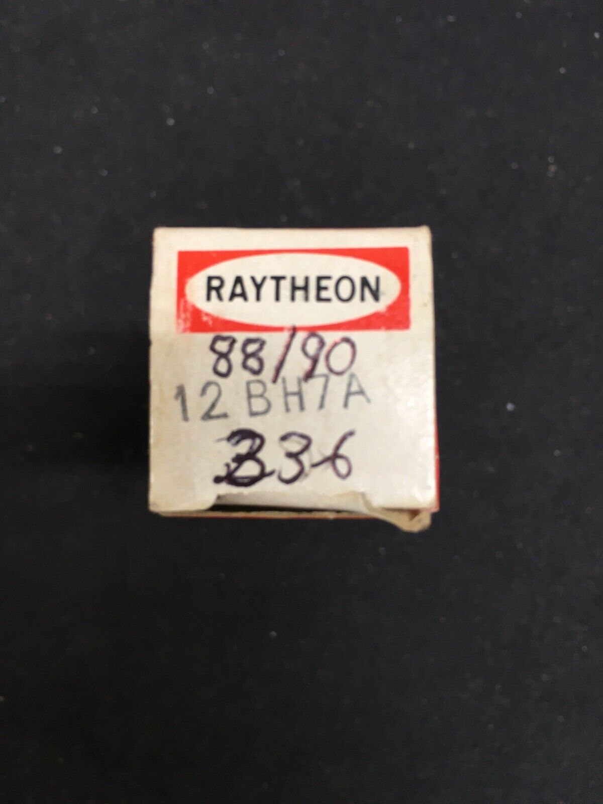 Raytheon 12BH7A Vacuum Tube * Tested 88/90