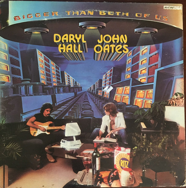 Daryl Hall & John Oates : Bigger Than Both Of Us (LP, Album, Ind)